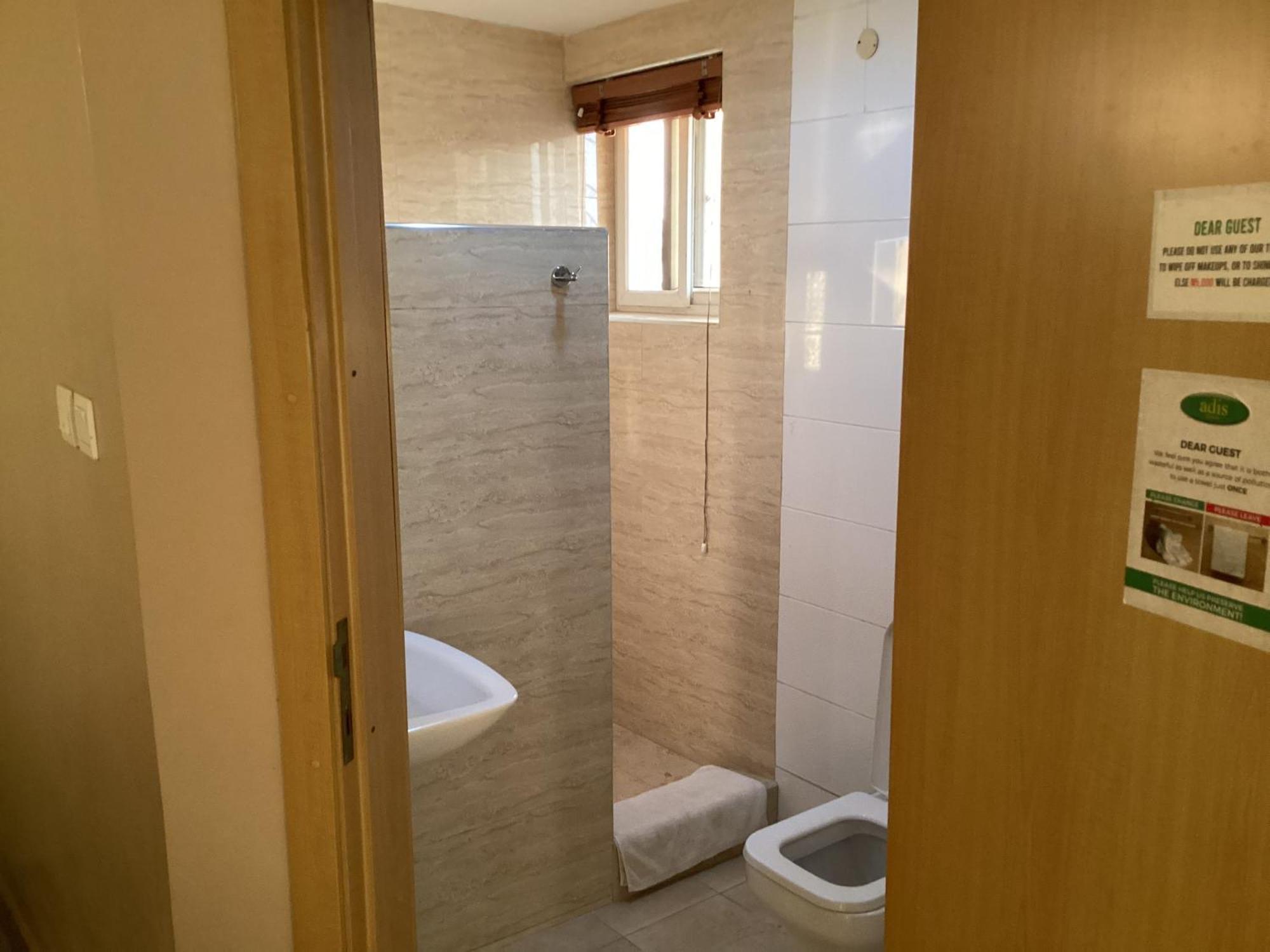 Adis Hotels איבאדן מראה חיצוני תמונה